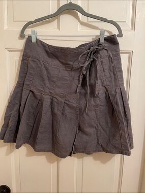 American Eagle Outfitters Olive Gray Pleated A-Line Skirt with Tie-Panel Waist